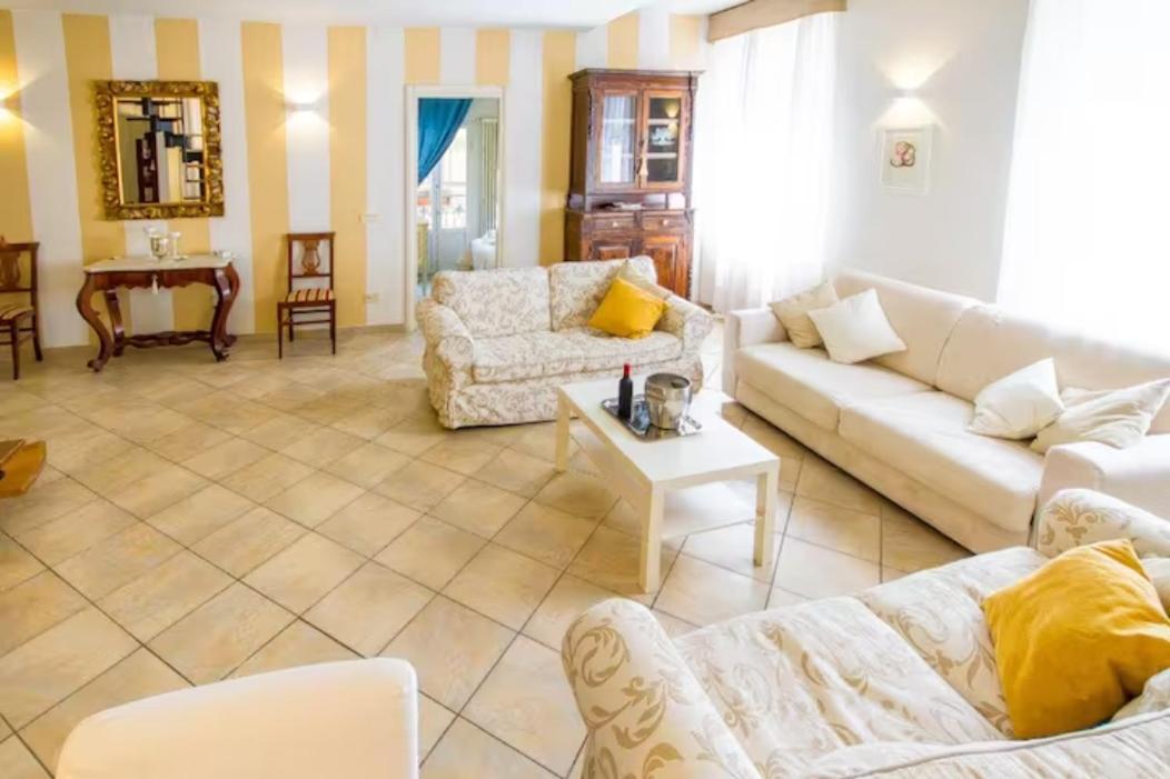 Appartamento Borgo Apostoli Florencia Exterior foto